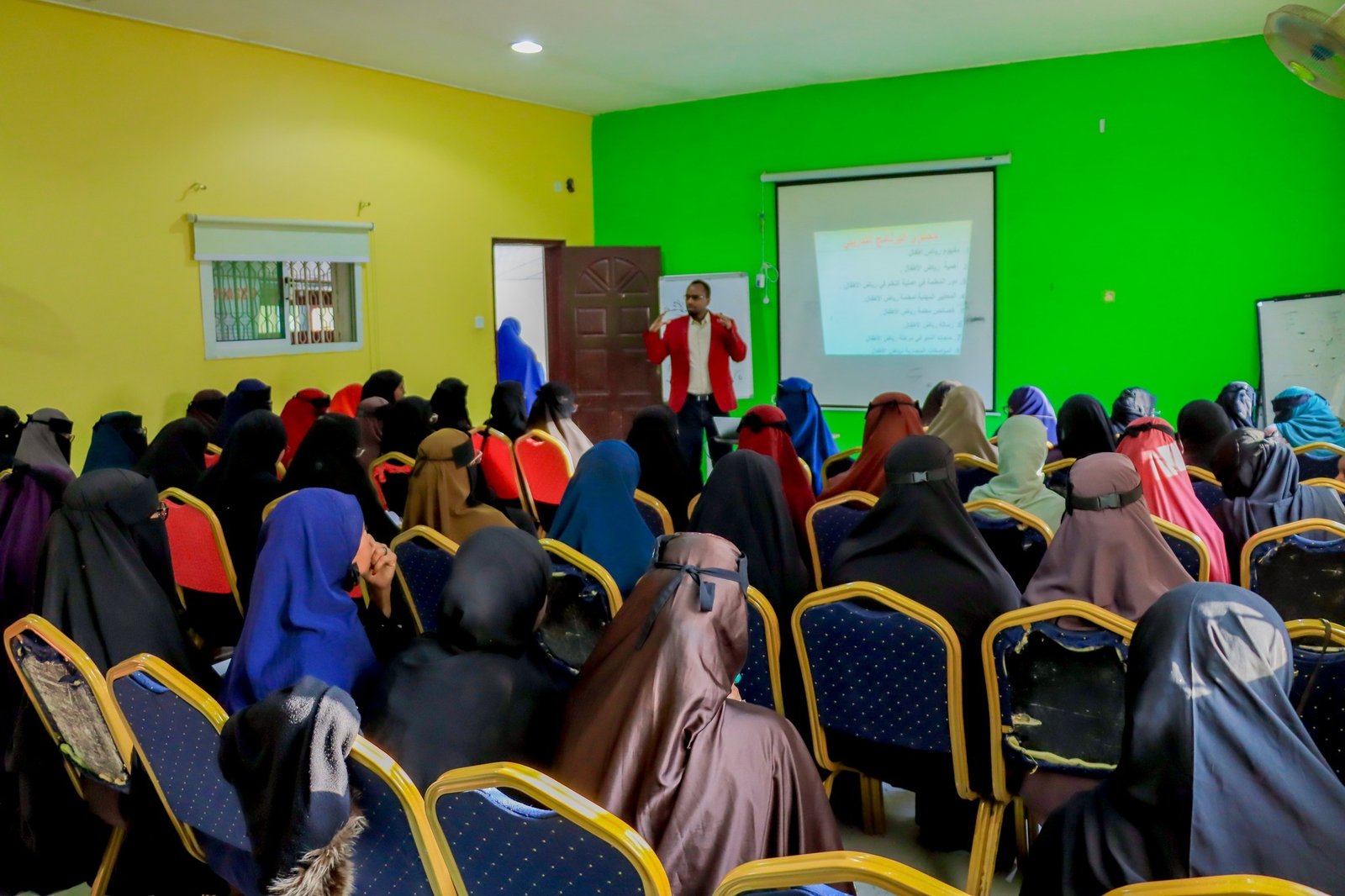 Sawirada Dawrada : Hababka Barbaarinta iyo Xanaanada Caruurta.