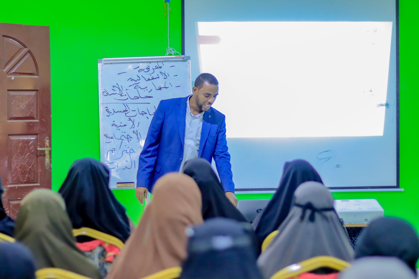 Sawirada Dawrada : Hababka Barbaarinta iyo Xanaanada Caruurta.